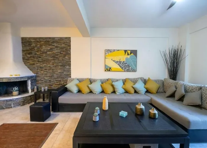 Villa Sani Pinecone 3